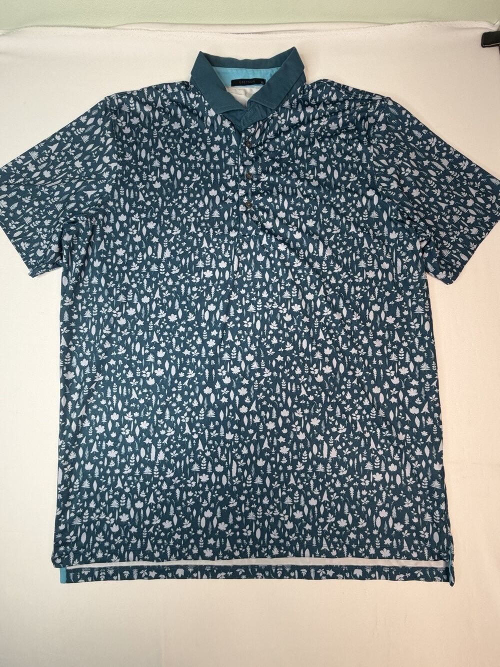 Greyson Polo Shirt Mens XL Blue Botanical Leaf Print Performance Golf Wolf Logo